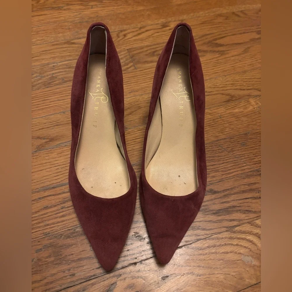 Ivanka Trump  Plum Suede Leather Closed Toe  Pointy Toe Heels size 6.5